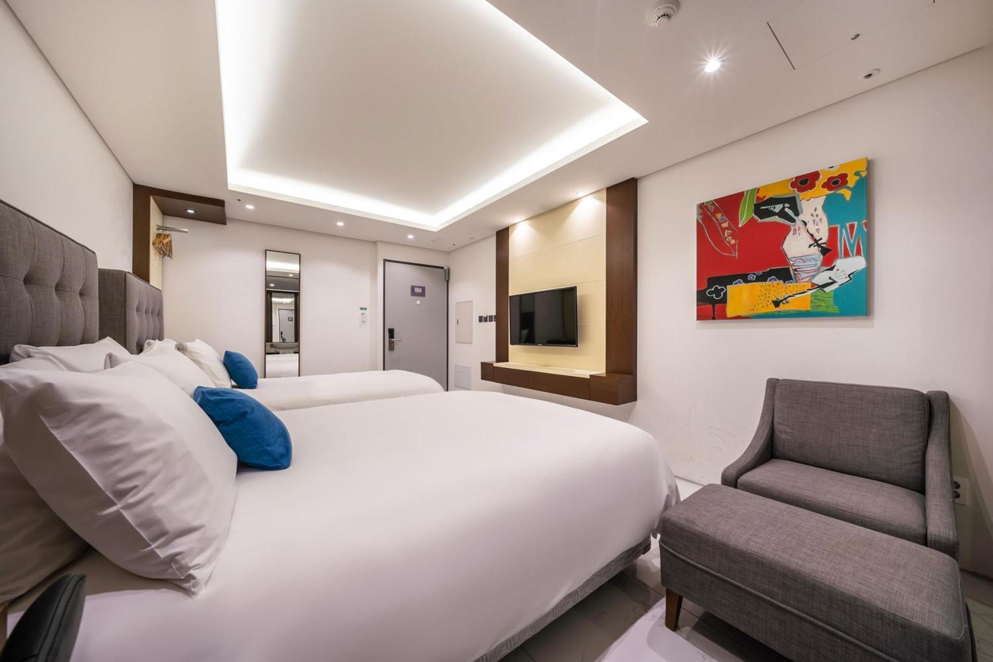Sweet May Seogwipo Hotel Exterior photo